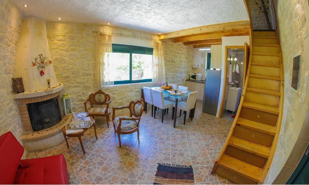 Villa Athina Aryiroúpolis Eksteriør bilde